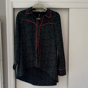 Elli White Green Leopard western blouse